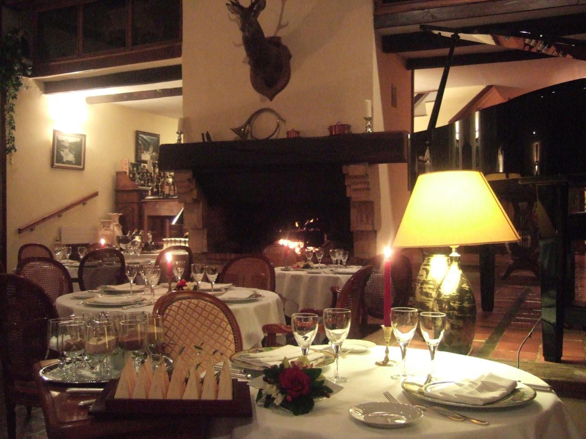 Les Etangs De Guibert Hotel Neufchatel-en-Saosnois ภายนอก รูปภาพ